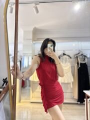 Kırmızı Gül Detaylı Tek Vatkalı Mini Elbise