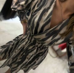 Parlak Kumaş Zebra Desen Gipeli Elbise