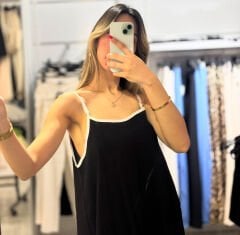 Ayarlanabilir Beyaz Askılı Siyah Tensel Kumaş Geniş Kalıp Uzun Elbise