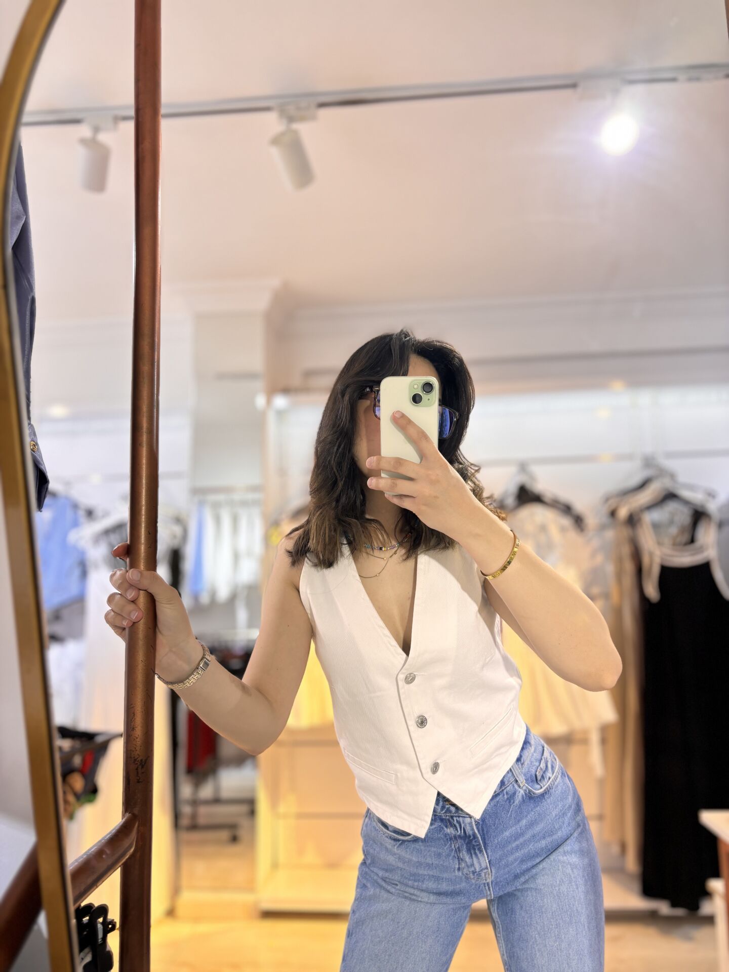 Beyaz Arka Kemer Detaylı Jean Yelek