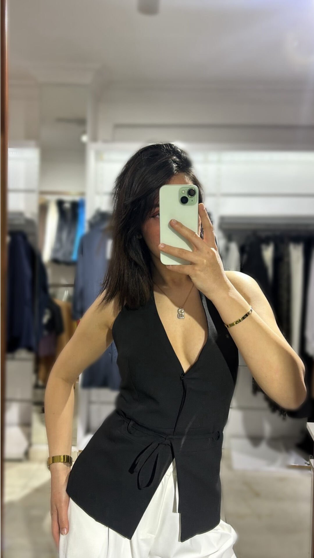 Siyah Sırt Dekolteli İp Kemer Tasarım Yelek